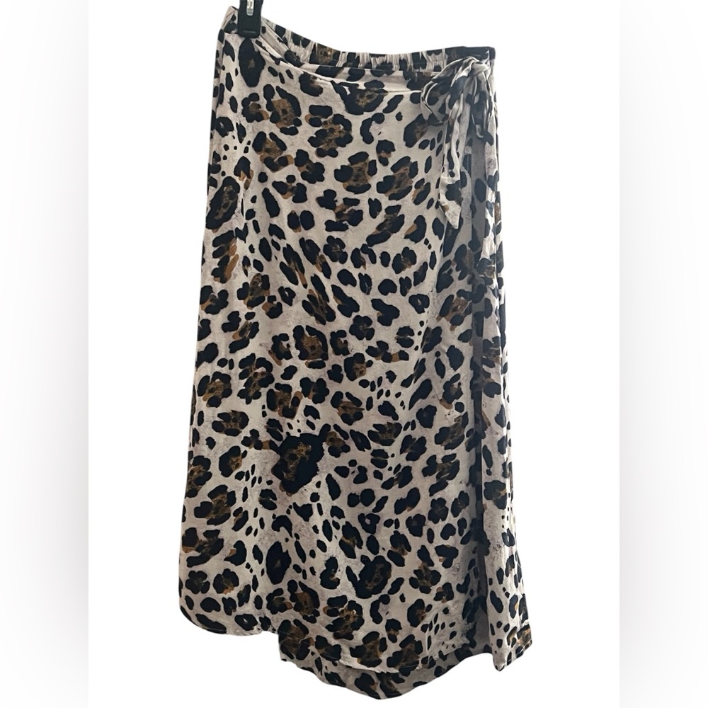 URBAN Romantics Leopard Print Midi Skirt in Black and Brown on Cream
